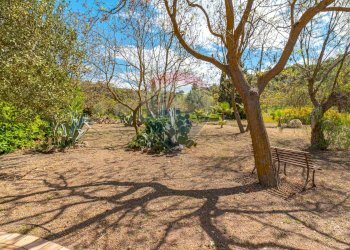 Giardino - Agriturismo Contrada Fontana Pietra - Sp 37/II
 
Snc, Caltagirone - photo 24