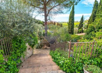 Giardino - Agriturismo Contrada Fontana Pietra - Sp 37/II
 
Snc, Caltagirone - photo 31