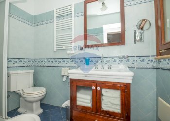 Bagno - Agriturismo Contrada Fontana Pietra - Sp 37/II
 
Snc, Caltagirone - photo 48