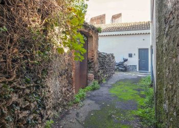 Casa all\'aperto - Terreno edificabile Vico Balsamo
 
12, San Gregorio di Catania - foto 1