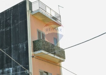 Edificio all\'aperto - Trilocale Gravina di Catania - foto 3
