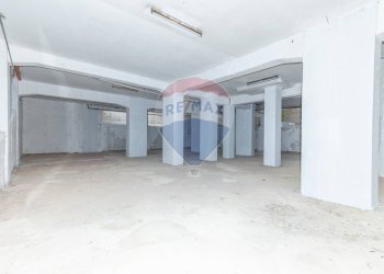 Parcheggio - Commercial Premises viale mario milazzo
9, Caltagirone - photo 3