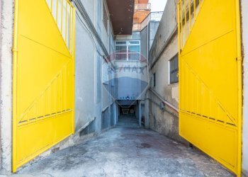 Parcheggio - Commercial Premises viale mario milazzo
9, Caltagirone - photo 4