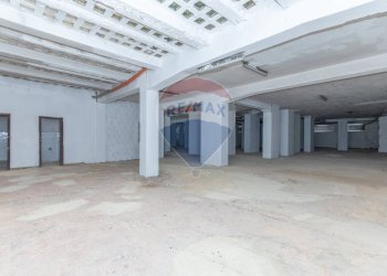 Parcheggio - Commercial Premises viale mario milazzo
9, Caltagirone - photo 5