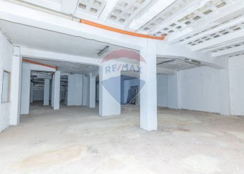 Parcheggio - Commercial Premises viale mario milazzo
9, Caltagirone - photo 10