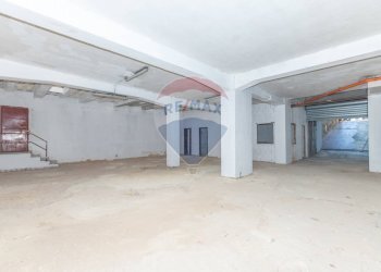 Parcheggio - Commercial Premises viale mario milazzo
9, Caltagirone - photo 11