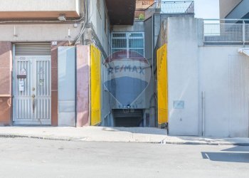Edificio all\'aperto - Commercial Premises viale mario milazzo
9, Caltagirone - photo 27