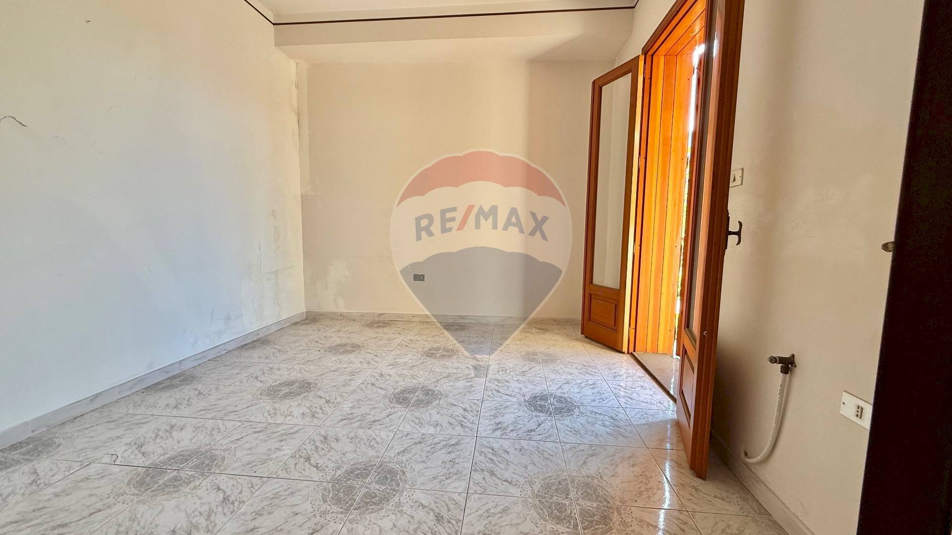 Stanza vuota - Quadrilocale via Rossi
 
48, Zafferana Etnea - foto 2