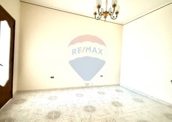 Stanza vuota - Quadrilocale via Rossi
 
48, Zafferana Etnea - foto 11