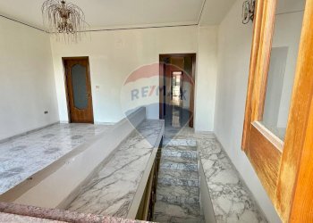 Hall / corridoio - Quadrilocale via Rossi
 
48, Zafferana Etnea - foto 16