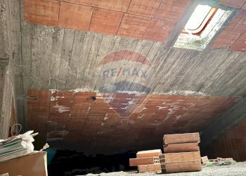 Dettagli - Quadrilocale via Rossi
 
48, Zafferana Etnea - foto 17