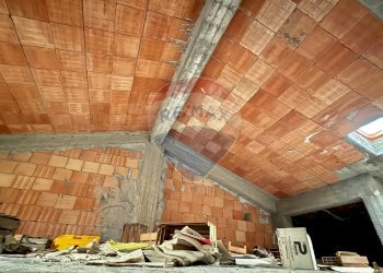 Dettagli - Quadrilocale via Rossi
 
48, Zafferana Etnea - foto 21