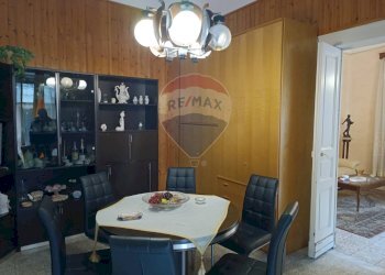 Sala da pranzo - Casa indipendente Via IV Novembre
 
85, Aci Catena - foto 9