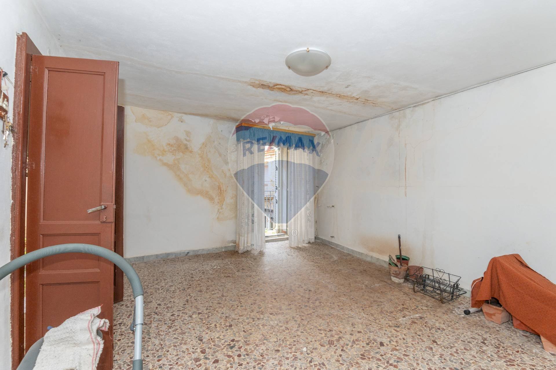 Stanza vuota - Independent house Via Volta carmito
 
16-18, Caltagirone - photo 2