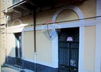 Edificio all\'aperto - Quadrilocale Via Luigi Capuana
 
27, Catania - foto 2