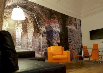 Sala da pranzo - Quadrilocale Via Luigi Capuana
 
27, Catania - foto 6