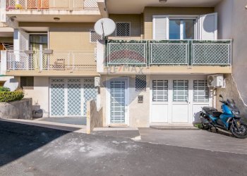 Edificio all\'aperto - Appartamento via litteri
 
90, Aci Castello - foto 3