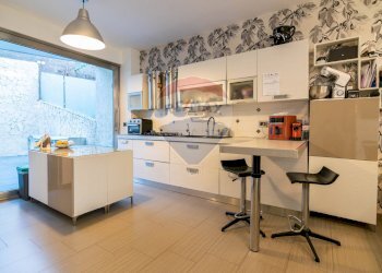 Cucina - Appartamento via litteri
 
90, Aci Castello - foto 1