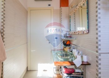 Bagno - Appartamento via litteri
 
90, Aci Castello - foto 6