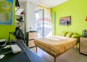 Camera / camera da letto - Appartamento via litteri
 
90, Aci Castello - foto 7