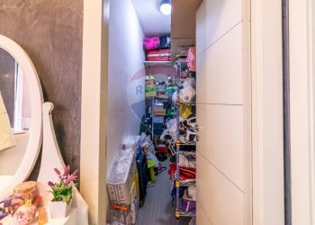 Dispensa di stoccaggio - Appartamento via litteri
 
90, Aci Castello - foto 12