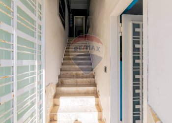 Scale - Appartamento via litteri
 
90, Aci Castello - foto 18