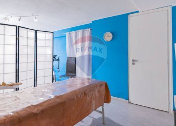 Camera / camera da letto - Appartamento via litteri
 
90, Aci Castello - foto 23