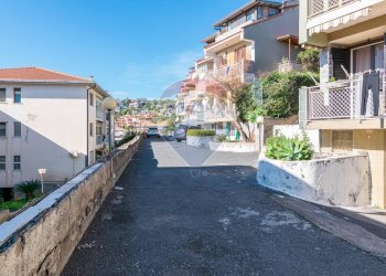 Edificio all\'aperto - Appartamento via litteri
 
90, Aci Castello - foto 24