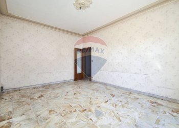 Stanza vuota - Quadrilocale via Salvatore Vigo
 
35, Acireale - foto 13