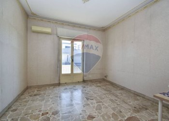 Stanza vuota - Quadrilocale via Salvatore Vigo
 
35, Acireale - foto 32