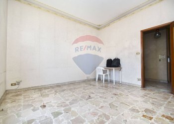 Stanza vuota - Quadrilocale via Salvatore Vigo
 
35, Acireale - foto 34