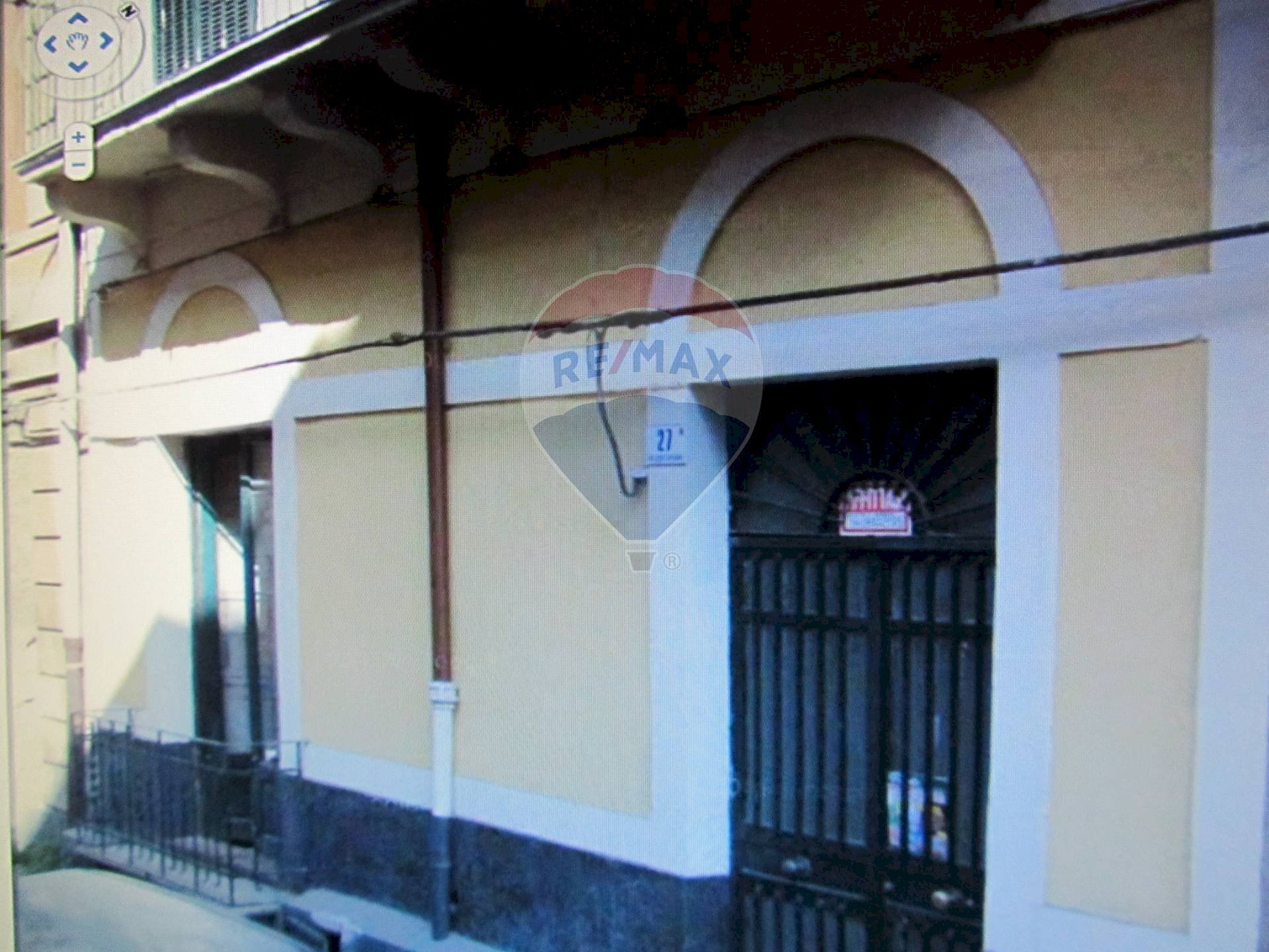 Edificio all\'aperto - Trilocale Via Luigi Capuana
 
27, Catania - foto 2