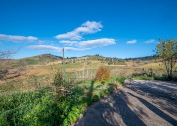 Vista delle montagne - Villa Via Euripide
 
35, Caltagirone - foto 23