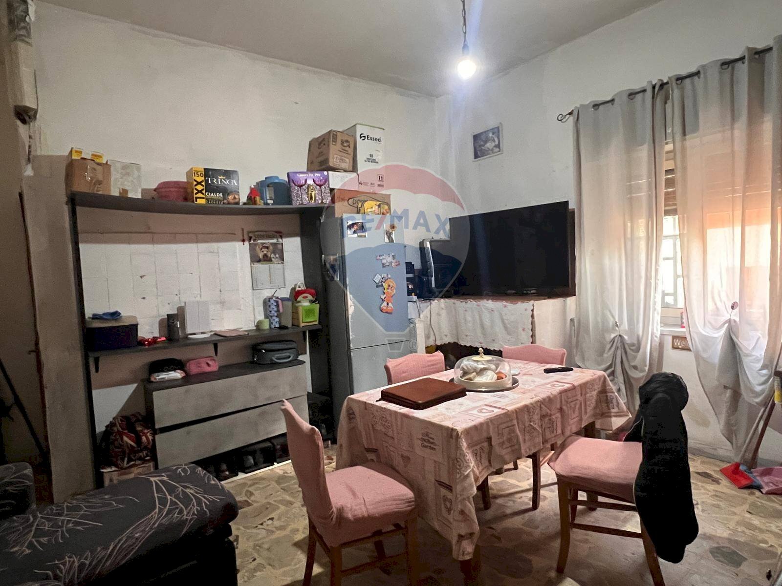 Sala da pranzo - Trilocale Via Vittorio Emanuele
 
104/B, Gravina di Catania - foto 2