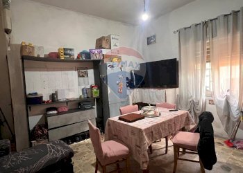 Sala da pranzo - Trilocale Via Vittorio Emanuele
 
104/B, Gravina di Catania - foto 2