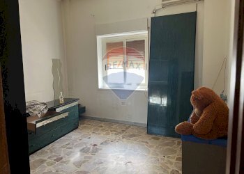 Camera / camera da letto - Trilocale Via Vittorio Emanuele
 
104/B, Gravina di Catania - foto 4