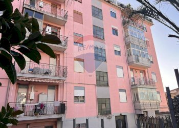 Edificio all\'aperto - Trilocale Via Vittorio Emanuele
 
104/B, Gravina di Catania - foto 13