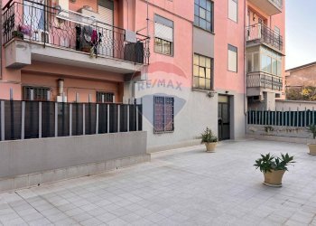 Edificio all\'aperto - Trilocale Via Vittorio Emanuele
 
104/B, Gravina di Catania - foto 14