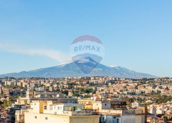 Vista delle montagne - Attico Via Timoleone
 
30, Catania - foto 28