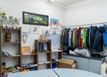 Cabina armadio - Quadrilocale Via Antonio Gramsci
 
12, Gravina di Catania - foto 2