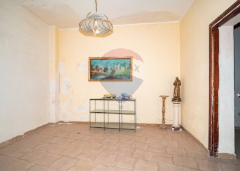 Stanza vuota - Trilocale Via Gravina
 
52, Tremestieri Etneo - foto 13