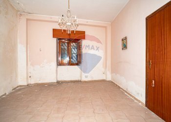 Stanza vuota - Trilocale Via Gravina
 
52, Tremestieri Etneo - foto 15