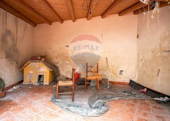 Stanza vuota - Trilocale Via Gravina
 
52, Tremestieri Etneo - foto 23