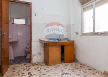 Bagno - Bilocale Via Carluccio Amato
 
15, Augusta - foto 6