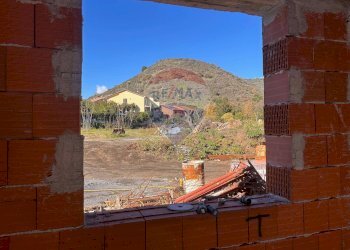 Vista delle montagne - Casa semi indipendente Via Mongibello
 
snc, Viagrande - foto 26