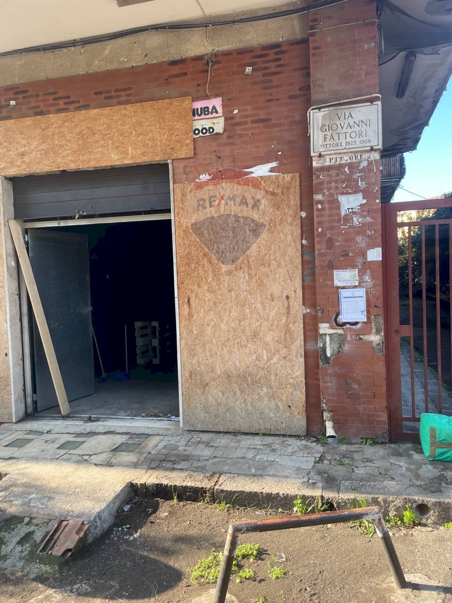 Edificio all\'aperto - Locale Commerciale via giovanni fattori
 
22, Catania - foto 1
