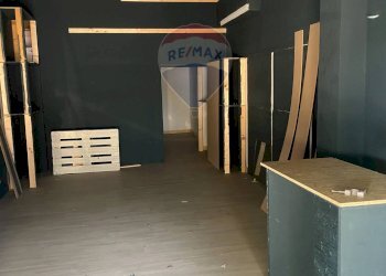 Hall / corridoio - Locale Commerciale via giovanni fattori
 
22, Catania - foto 6