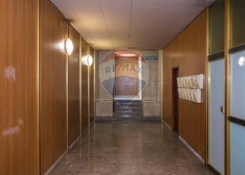 ACCESSO SCALA - Appartamento VIA LUIGI STURZO
 
156, Catania - foto 6