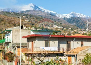 Vista delle montagne - Casa indipendente via  Sarro  Civita
 
78, Zafferana Etnea - foto 2