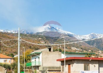 Vista delle montagne - Casa indipendente via  Sarro  Civita
 
78, Zafferana Etnea - foto 14